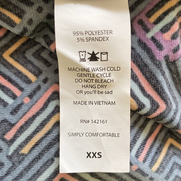 LuLaRoe “IRMA” HIGH-LOW TUNIC OVERSIZED TOP SIZE EXTRA EXTRA SMALL 🌟NWT🌟 - Picture 9 of 11